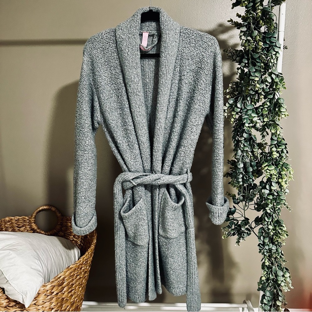 VTG Victoria’s Secret Grey Heavy Textured Knit Robe
~Pink Label~